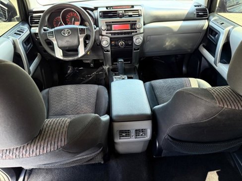 Used 2013 Toyota 4Runner SR5 image 12