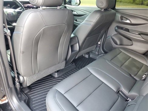 Certified 2025 Buick Envista Sport Touring w/ Convenience II Package image 21