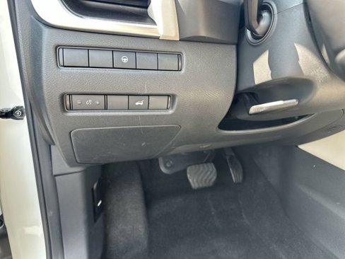 Used 2021 Nissan Rogue SL image 17