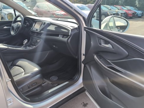 Used 2018 Buick Envision Essence image 7