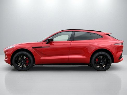 Used 2023 Aston Martin DBX image 8