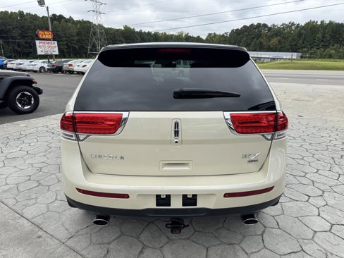 Used 2015 Lincoln MKX AWD w/ Equipment Group 102A image 12