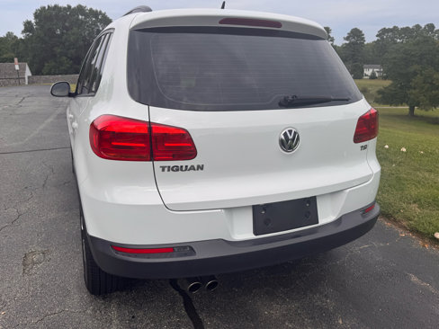 Used 2016 Volkswagen Tiguan S image 10