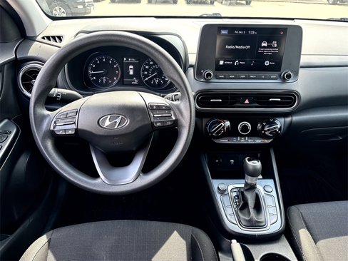 Used 2023 Hyundai Kona SEL image 9