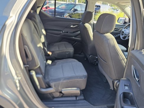 Used 2018 Chevrolet Traverse LT image 19