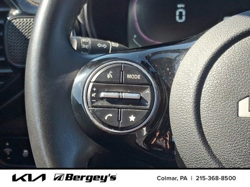 Used 2023 Kia Soul EX image 22