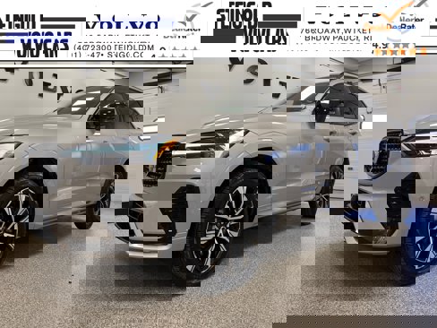 Certified 2025 Volvo XC60 B5 Plus image 1