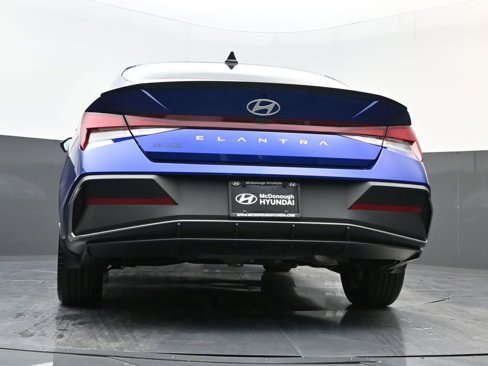 Certified 2025 Hyundai Elantra Sport image 24