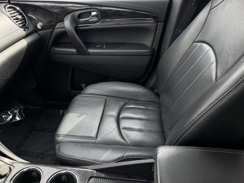 Used 2017 Buick Enclave Leather image 21