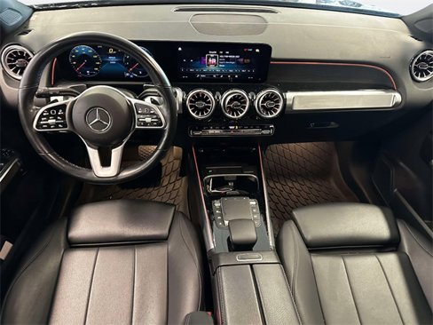 Used 2023 Mercedes-Benz GLB 250 4MATIC image 15