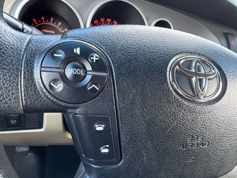 Used 2012 Toyota Tundra 4x4 CrewMax image 25