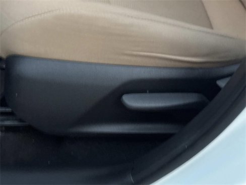 Used 2019 Toyota RAV4 XLE image 10