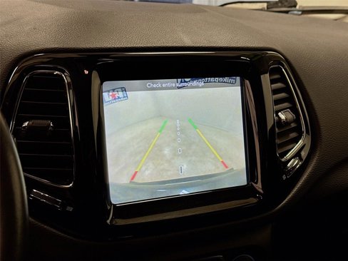 Used 2019 Jeep Compass Limited image 13