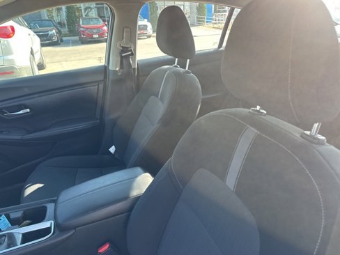 Used 2022 Nissan Sentra SV image 9