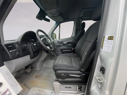 Used 2018 Mercedes-Benz Sprinter 3500 image 9