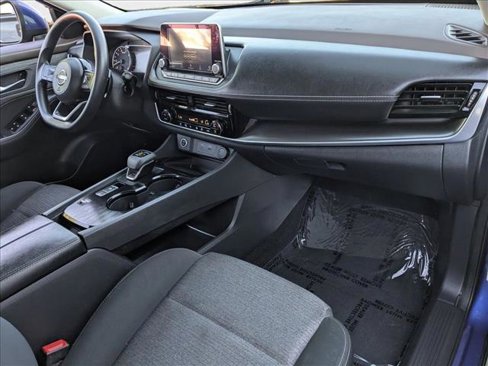 Used 2023 Nissan Rogue SV image 22