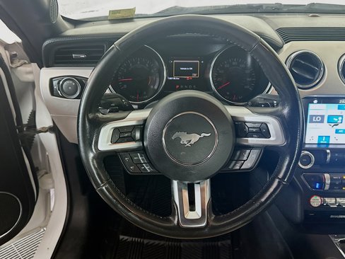 Used 2017 Ford Mustang Premium image 17
