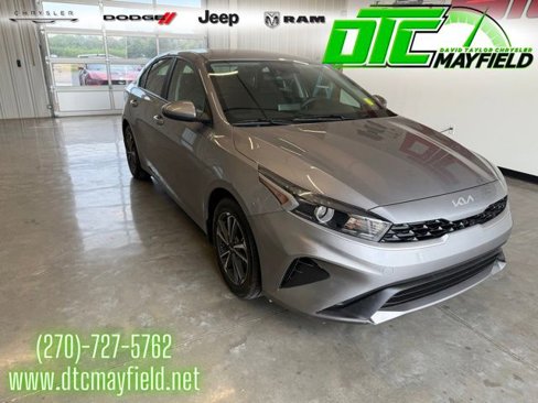 Used 2023 Kia Forte LXS image 1
