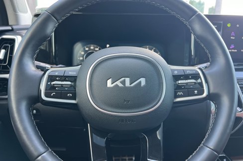 Used 2023 Kia Sorento SX Prestige image 36