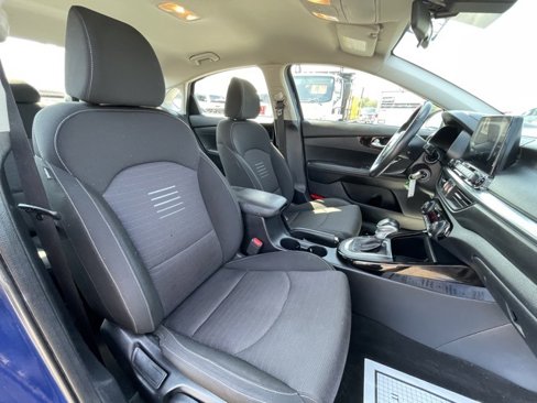 Used 2019 Kia Forte S image 27