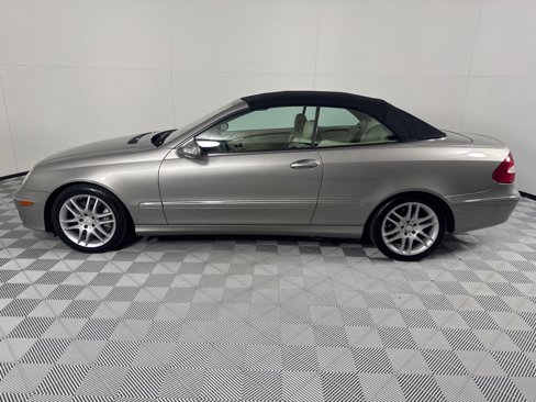 Used 2008 Mercedes-Benz CLK 350 Cabriolet image 19