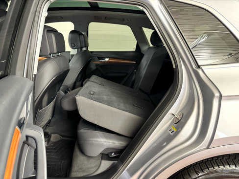 Used 2023 Audi Q5 2.0T Premium w/ Convenience Package image 28