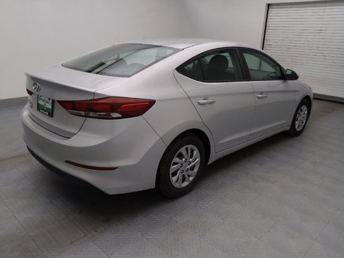 Used 2018 Hyundai Elantra SE w/ Cargo Package image 9
