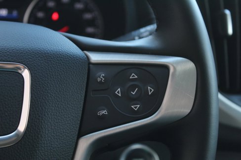 Used 2024 GMC Terrain SLT image 31