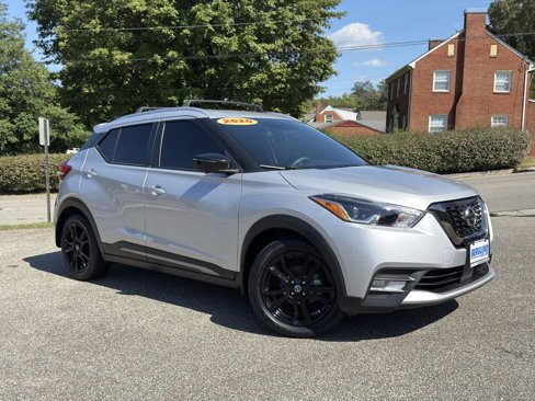 Used 2020 Nissan Kicks SR w/ Exterior Package image 2