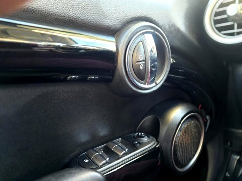 Used 2015 MINI Cooper S image 18