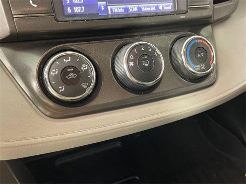 Used 2014 Toyota RAV4 LE image 8