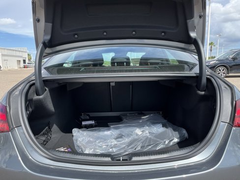 Used 2024 Mercedes-Benz C 300 Sedan image 7