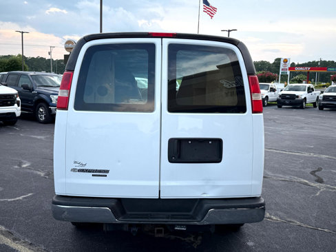 Used 2016 Chevrolet Express 2500 Extended image 4