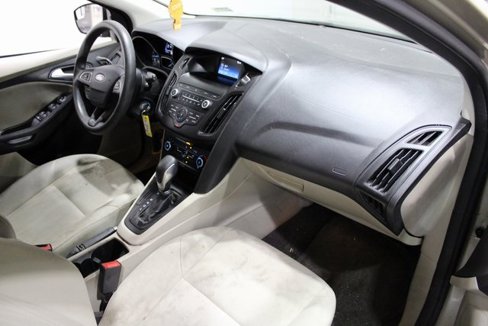 Used 2018 Ford Focus SE image 26