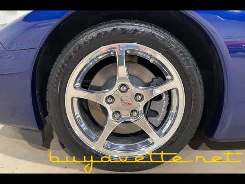 Used 2004 Chevrolet Corvette Coupe w/ Preferred Equipment Group image 8