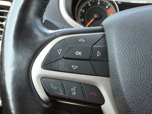 Used 2016 Jeep Cherokee Limited image 13