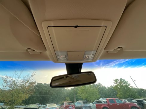 Used 2013 Ford Taurus SEL image 25