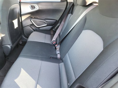 Used 2023 Kia Soul LX image 16