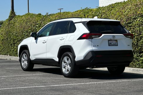 Used 2019 Toyota RAV4 XLE image 6