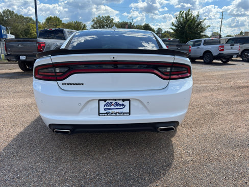 Used 2023 Dodge Charger SXT w/ Blacktop Package image 4