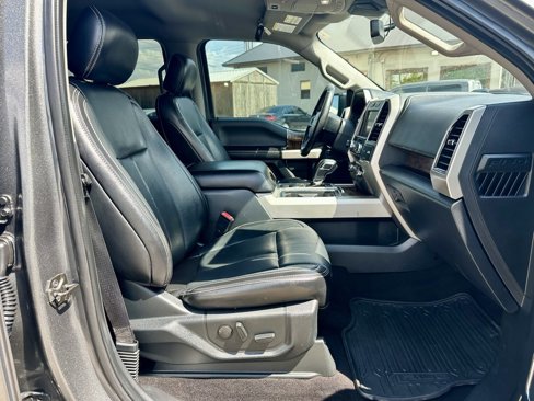 Used 2019 Ford F150 Lariat image 13