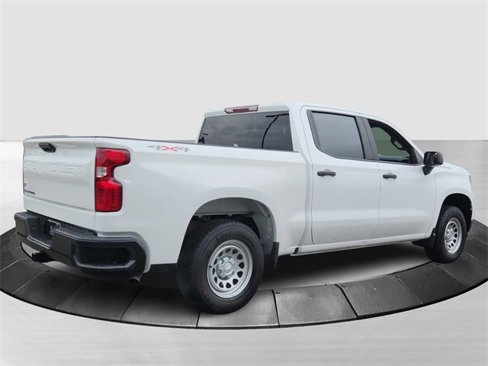 Used 2022 Chevrolet Silverado 1500 W/T w/ WT Value Package image 3