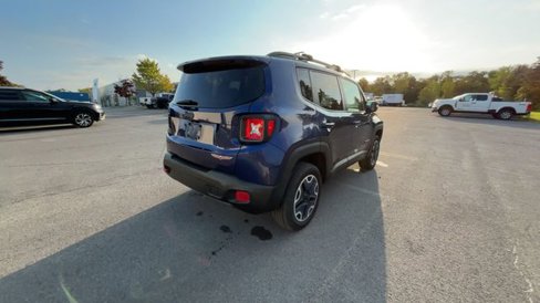 Used 2016 Jeep Renegade Trailhawk image 9