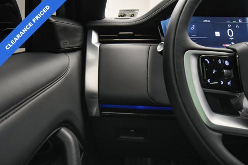Used 2025 Land Rover Range Rover Long Wheelbase SE image 36
