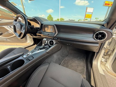Used 2018 Chevrolet Camaro LT w/ RS Package image 24