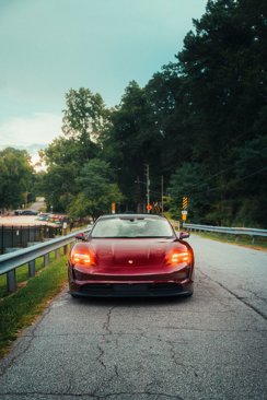 Used 2021 Porsche Taycan 4S image 2