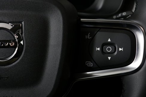 Used 2025 Volvo XC40 B5 Core w/ Protection Package Premier image 19