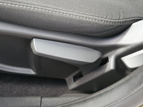 Used 2017 Ford Focus SE w/ SE Winter Package image 18