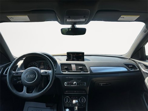 Used 2018 Audi Q3 2.0T Premium w/ Convenience Package image 10