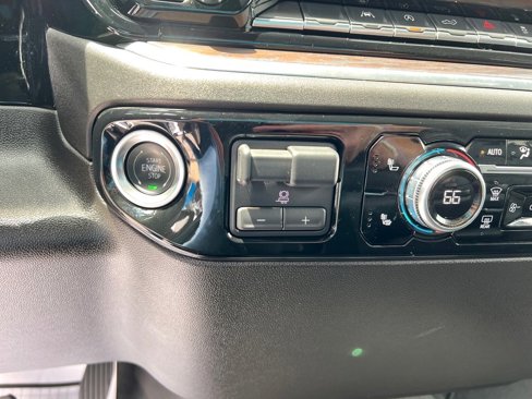 Certified 2025 GMC Sierra 1500 SLT image 22